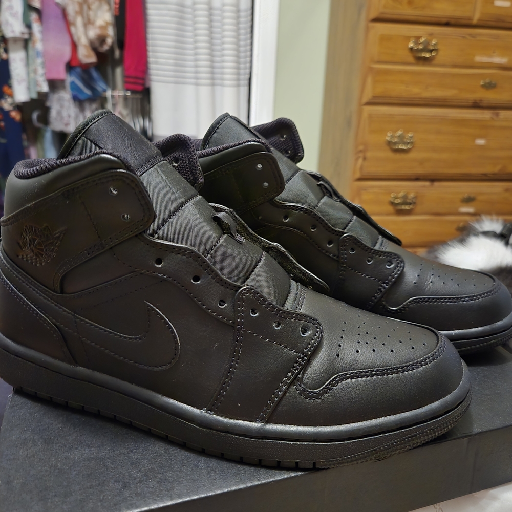 Jordan Men's Black High-Top Sneakers